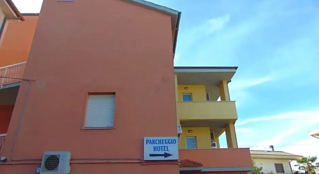 Hotel Mazzocchetti, Book Hotel Hotels in Abruzzo with Parking, Parking