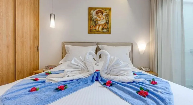 Люкс с балконом Angels Suites