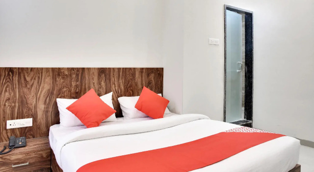 OYO 40146 Hotel Continental