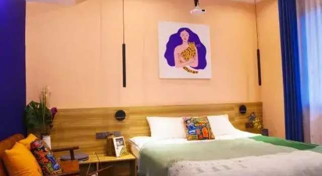 Люкс Bird Day Bieyuan Hotel (Wuyi Square Duzheng Street)