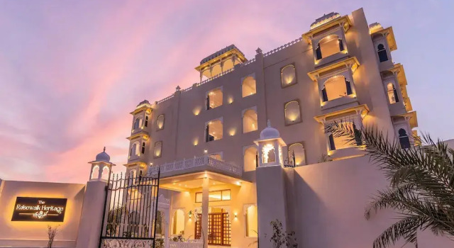 The Rosewalk Heritage Udaipur, Забронировать Курортный отель Отели штата Раджастхана с парковкой, Парковка