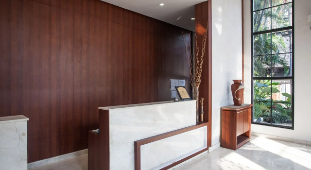 RedDoorz Premium @ Raya Nginden