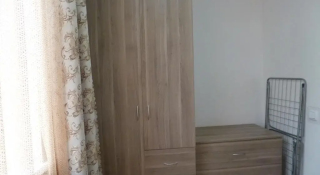 Odnokomnatnaia kvartira na Khmiel'nitskogho
