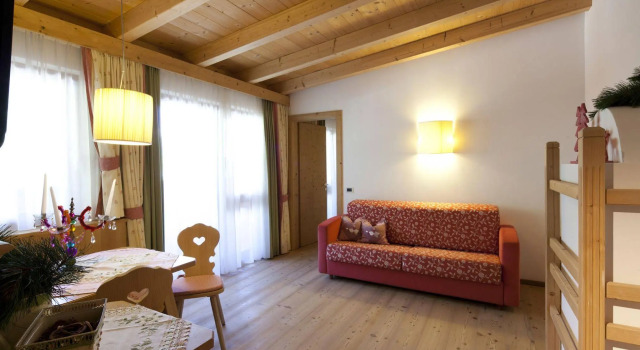 Mountain Hotel Mezdì, Забронировать Отель Бизнес-отели Кольфоско, рядом с Подъемник 45 Коль Прадат 2038м, 4* 5*