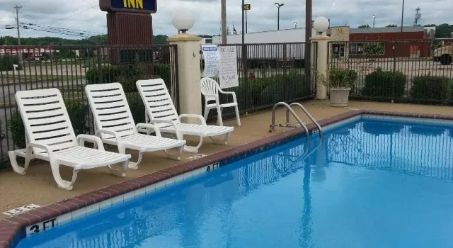 Magnolia Inn, Rezervasyon Otel Holly Springs Mississippi
