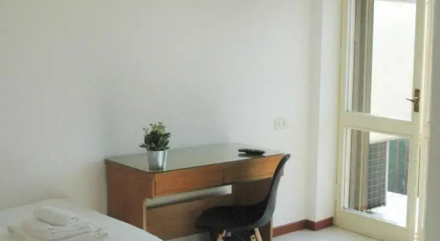 Standard Einzel Zimmer UniHo Hostel