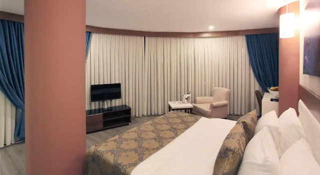 Люкс Forum Suite Otel