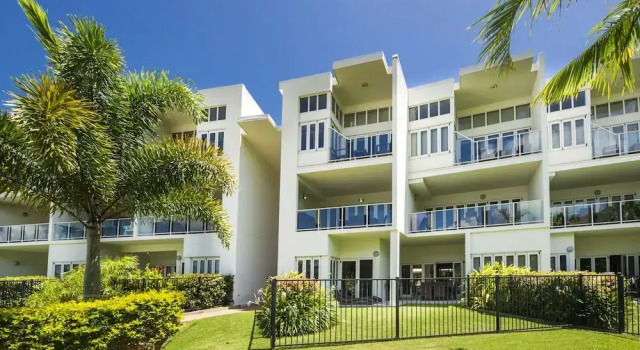Beachside Apartment 14, Book Lejlighed Lejligheder i Magnetic Island, Lejlighed