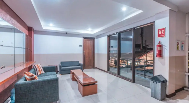 OYO Life 1437 W Residence, Book Hotel Cilandak Jakarta