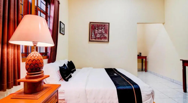 Люкс Deluxe OYO 90265 Cempoko Mulyo Homestay Syariah