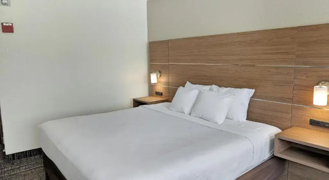 Номер Standard Estherville Hotel & Suites