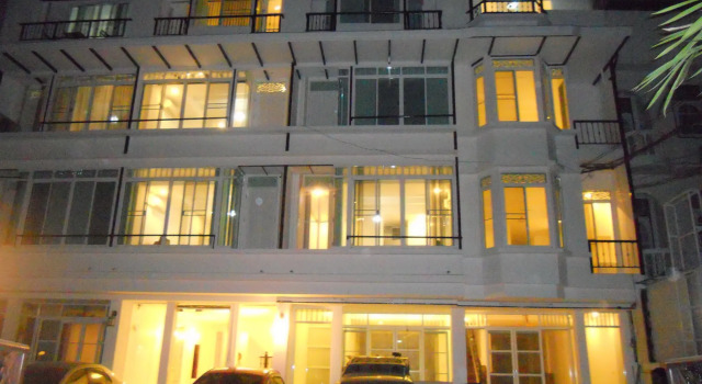 Ratchada-Sutthisan Hotel and Longstay