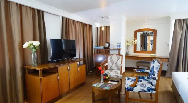 Люкс Executive Cross Vibe Bangkok Srinakarin