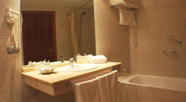 Номер Standard Hotel Torre Monreal