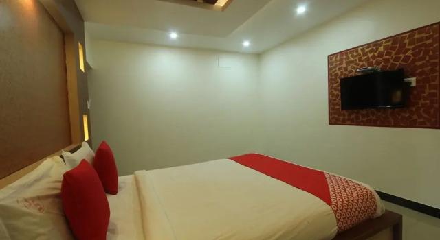 OYO 3271 Hotel Jaysanthi, Забронировать Отель Отели штата Тамилнада с завтраком, Завтраки