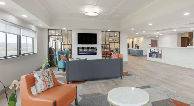 Comfort Suites Bloomsburg, Buchen Sie Hotel Bloomsburg Pennsylvania