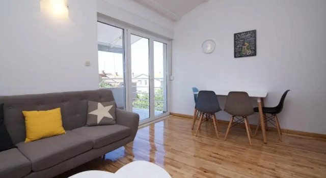 Апартаменты Comfort с 2 комнатами Apartments Dada