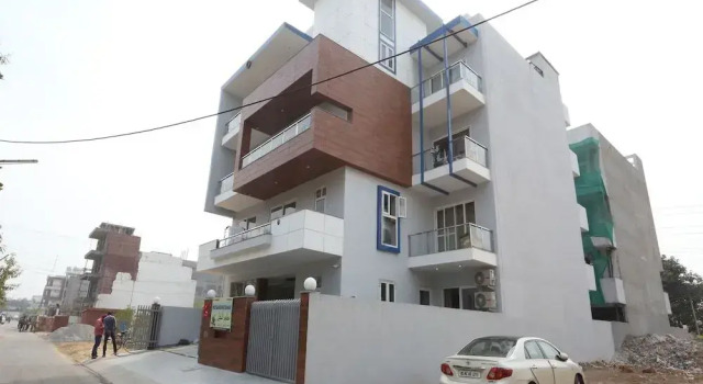 Palm Garden Suites By OYO Rooms, Varaa Hotelli Gurgaon 