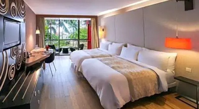 Четырёхместный семейный номер Luxury с видом на сад Tahiti Ia Ora Beach Resort