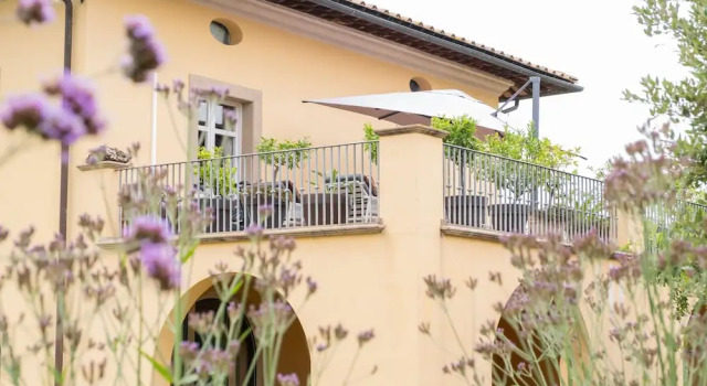 Villa Stankiewicz Art, Book Villa Villaer i Peccioli, Villa