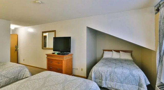 Семейный номер Standard Amerivu Inn And Suites New Richmond