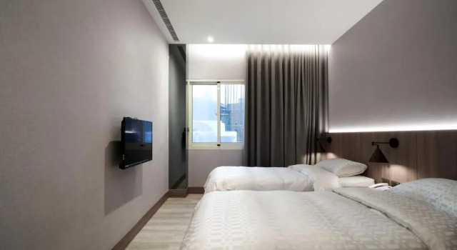 Двухместный номер Superior Yung An Business Hotel
