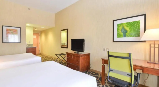 Четырёхместный номер Standard Holiday Inn Express Boone by IHG