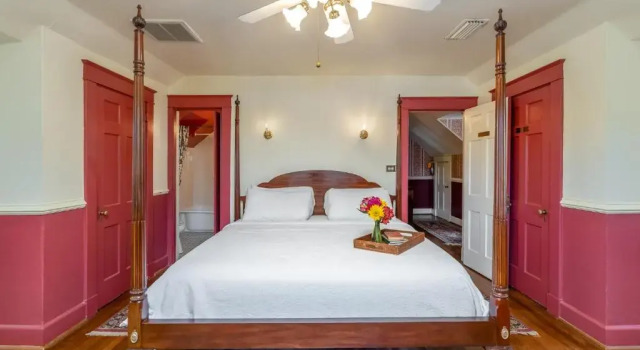 Люкс Cedars of Williamsburg Bed & Breakfast