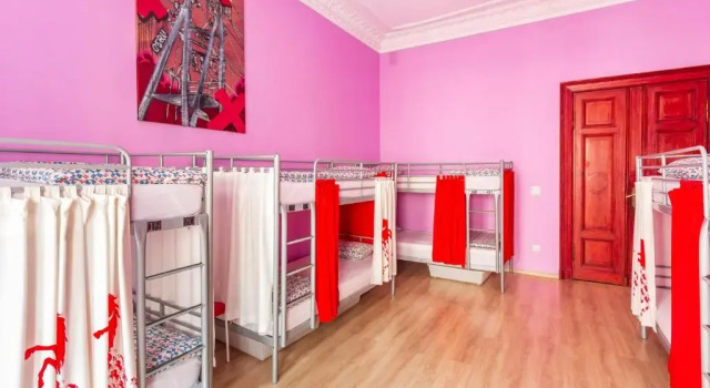 Кровать в общем номере Babel Hostel