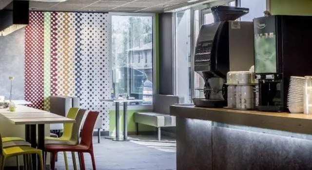 Кровать в общем номере ibis Budget Colmar Centre Gare