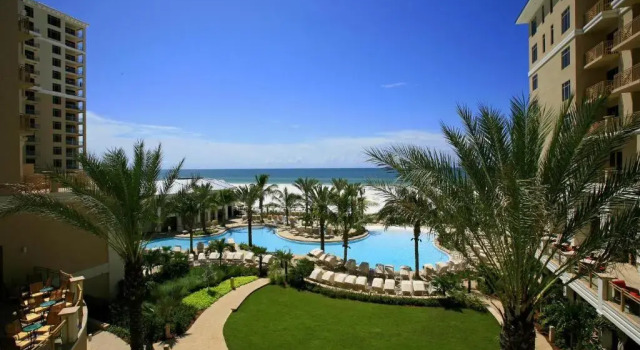 Люкс c 1 комнатой с видом на залив Sandpearl Resort Private Beach