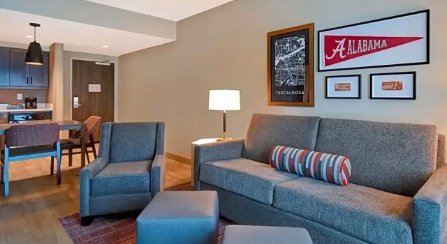 Двухместный люкс c 1 комнатой Homewood Suites by Hilton Tuscaloosa Downtown- Near Univ of Alabama