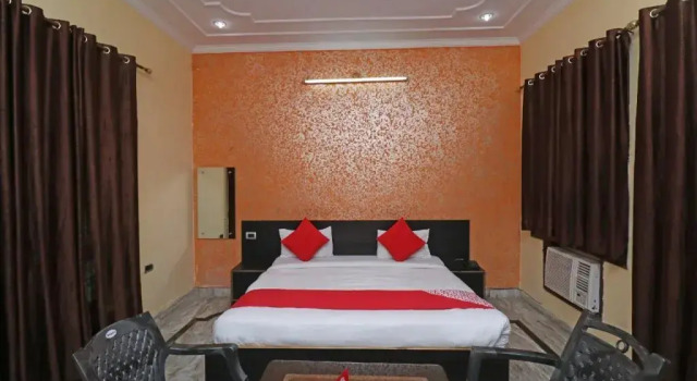 Everest Inn By OYO Rooms, Забронировать Отель Гомти Нагар , рядом с Парк Амбедкара