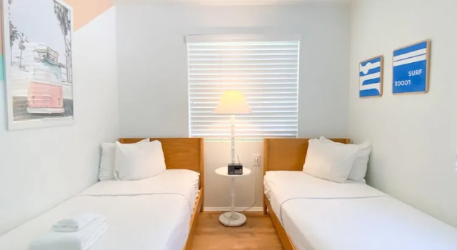 Четырёхместный люкс c 1 комнатой Seaspray Surf Lodge