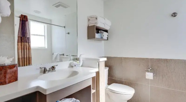 Номер Standard Outrigger Beach Resort