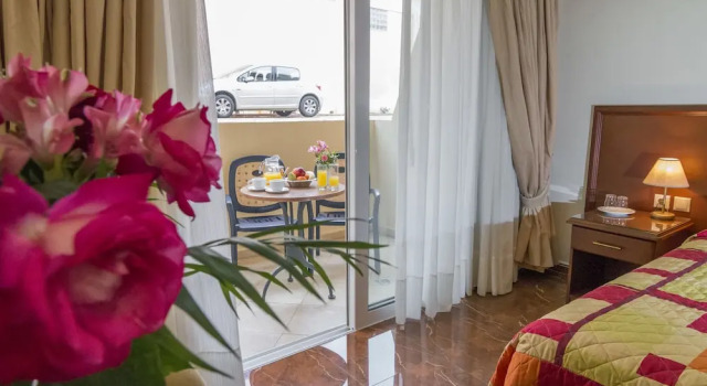 Трёхместный номер Standard Цокольный этаж с балконом Porto Alegre