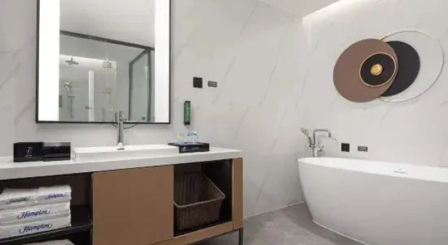 Двухместный люкс Business Hampton by Hilton Yoncgheng