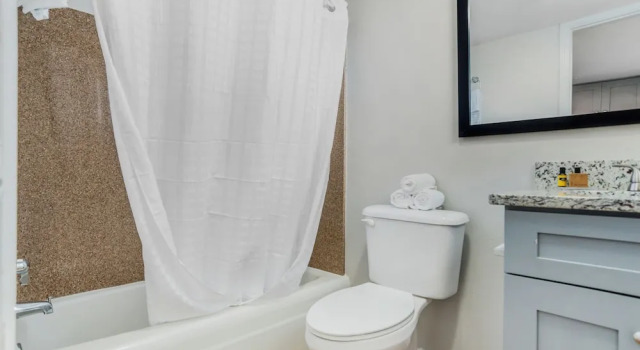 Двухместный номер Standard с видом на океан Chateau Beachfront Hotel, a By the Sea Resort