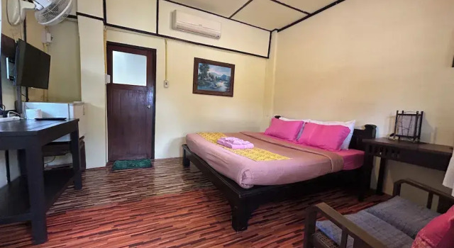 Номер Deluxe บ้านไม้คนเมือง Baan Mai Kon Muang Pai Resort