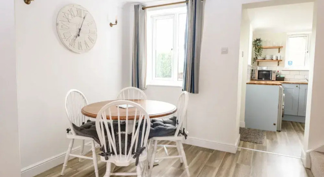 3 The Cottages, Забронировать Дом для отпуска Виллы Грейт-Ярмут, рядом с Парк развлечений Joyland, Вилла
