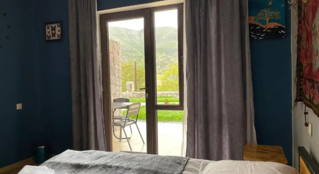 Номер Standard Hotel Hobbiton near Vardzia Caves