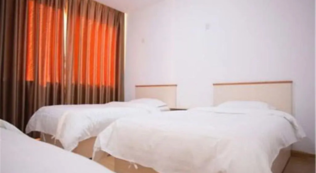 Qingdao Changwan Hotel, Prenota Hotel Hotel a Shandong con parcheggio, Parcheggio
