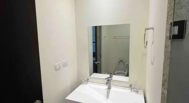 Апартаменты c 1 комнатой с балконом Luxurious Condo Studio 5 Minutes Beach