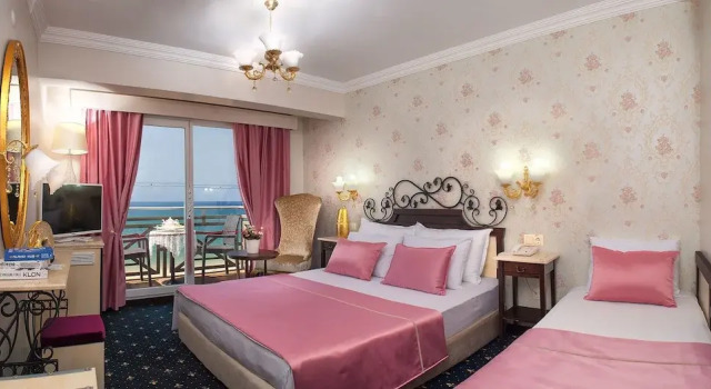 Номер Deluxe Asmira Royal Hotel
