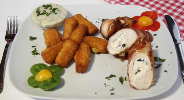 Moslavačka Priča Holiday Homes, Book Hotel 3-stjernede hoteller i Ivanic-Grad, 3*