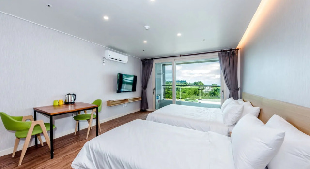 JnB Family Hotel, Забронировать Отель Отели Согвипхо с парковкой, Парковка