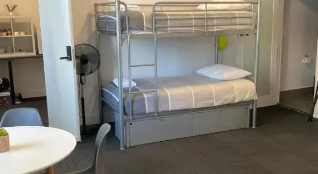 Студия с балконом Argyle Accommodation