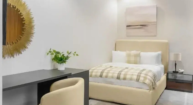 Апартаменты Four-Two Africa Lane Luxury Apartment