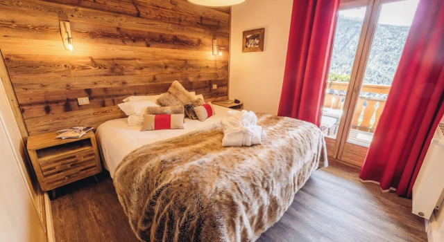 Апартаменты Deluxe с 4 комнатами с балконом и с видом на горы Chalet La Perle d'Oisans