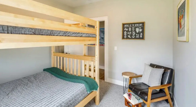 Stylish Montana Vacation Rental w/ Private Hot Tub, Book Feriehus Sommerhuse i Red Lodge, Hytte